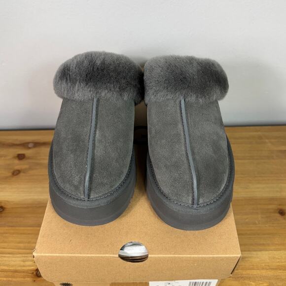 UGG Shoes - New UGG Women's Disquette Slipper in Charcoal Suede Size 7
